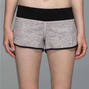 Lululemon Run: Speed Short *4-way Stretch 🍋
